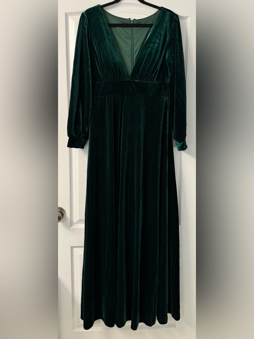 Shirees A-Line/Princess V-Neck Long Sleeve Velvet Floor-Length Evening Dress - Picture 4 of 11